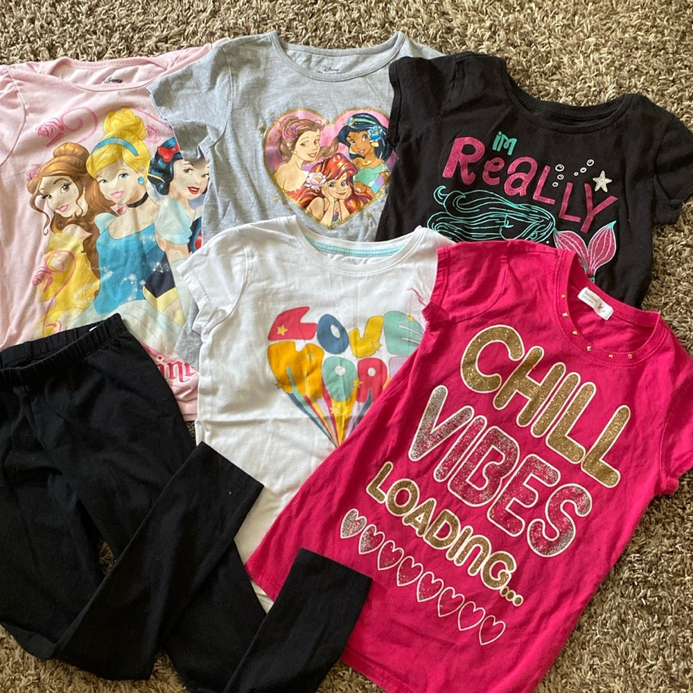 Set of 5 Tops and one pair of Leggings size medium 7-8